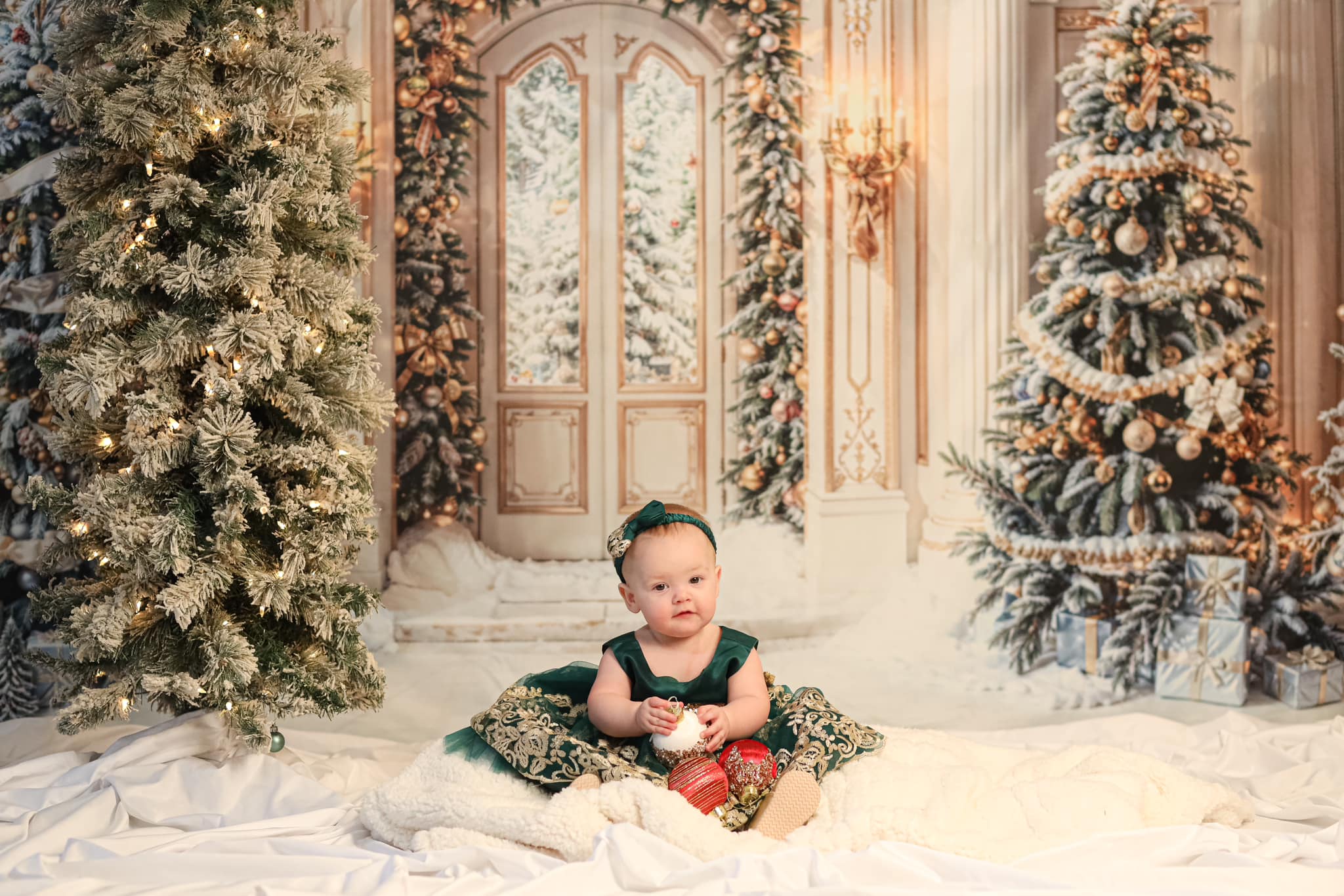 Kate Winter Christmas Tree Palace Arch Door Vintage Wall Backdrop Designed by Chain Photography